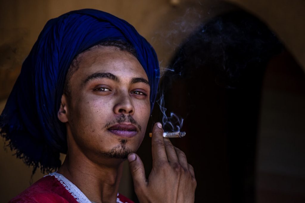 Ritratto ragazzo con turbante blu